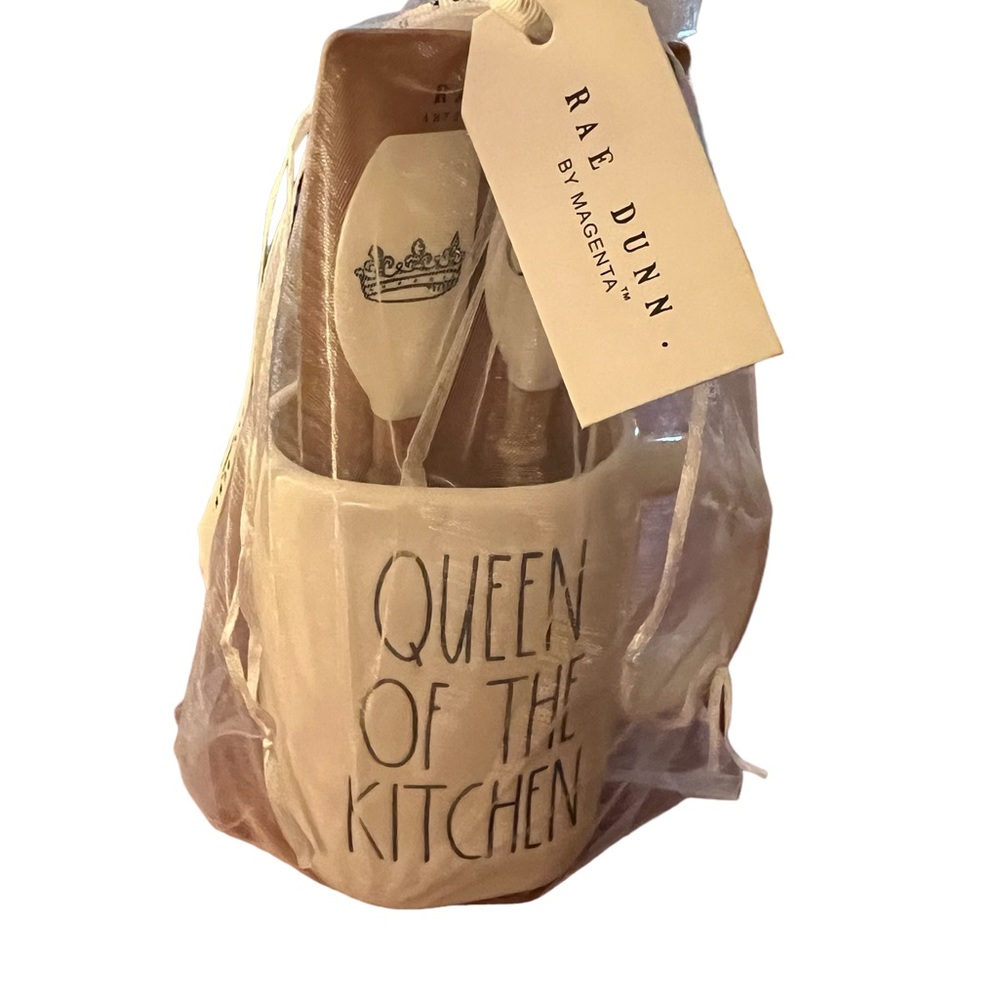 Rae Dunn “QUEEN OF THE KITCHEN” Mug with 2 spatulas wrapped in sheer wrapping